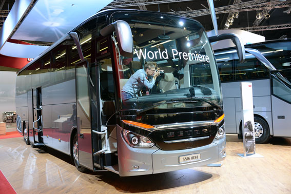 Setra hade mässpremiär för sin nya TopClass 500. Foto: Ulo Maasing.