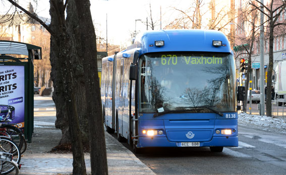När Arriva tog över i norra Storstockholm brakade trafiken samman. Ett år senare har företaget ännu inte betalat sina jätteböter till SL, samtidigt som Christer G Wennerholm (M) har tystnat. Foto: Ulo Maasing.