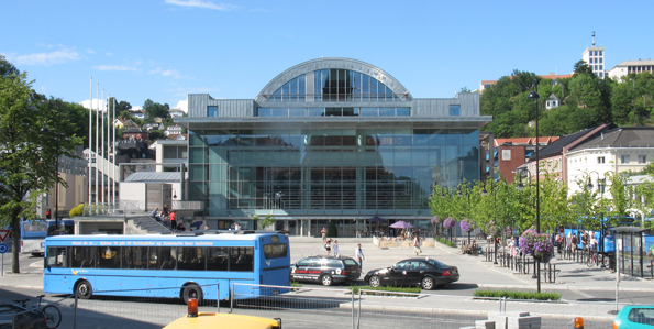 Den norska staden Arendal kan få elbussar i centrum nästa år. Foto: Karl Ragnar Gjertsen/Wikimedia Commons.