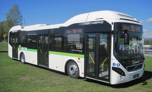 Nobina sätter i år in 47 nya hybridbussar från Volvo i trafik i Västrnorrland. Foto: Volvo Bussar.