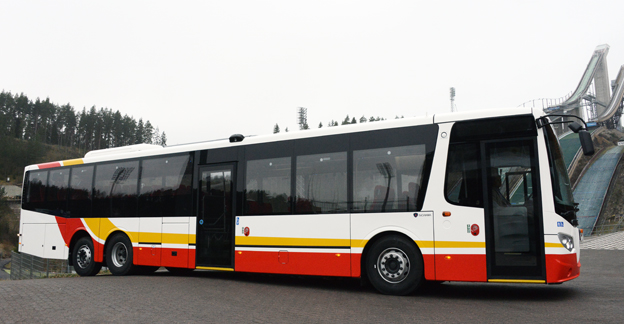 Sedan Scania tog över Lahden Autokoris tidigare fabrik i finska Lahtis har produktionen ökat kraftigt. Här är den första OmniExpress 320 LE som i dagarna levereras till Sverige och Omnibuslinjen Habo – Hjo. Bussen ska gå i trafik för Jönköpings Länstrafik. Foto: Ulo Maasing.