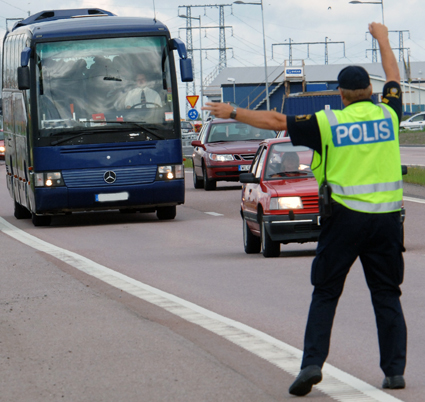 Regeringen vill skärpa möjligheterna att stoppa bussar och lastbilar som bryter mot reglerna ännu mer. Foto: Ulo Maasing.