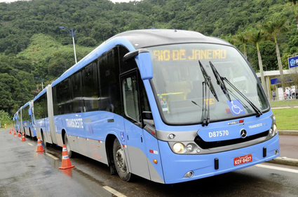 En Mercedes-Benz O500MA i Brasilien. Den svaga brasilianska bussmarknaden bidrar till minskade volymer för Daimler Buses. Foto: Daimler Buses.