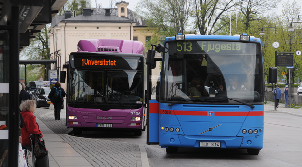 Från i höst kommer tre fjärdedelar av bussarna i Örebro län att köra på miljöbränsle. Foto: Ulo Maasing.