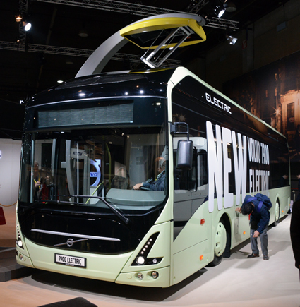 Volvo Bussars vd Håkan Agnevall berömmer regeringen för stadsmiljöavtalen och elbusspremierna. Foto: Ulo Maasing